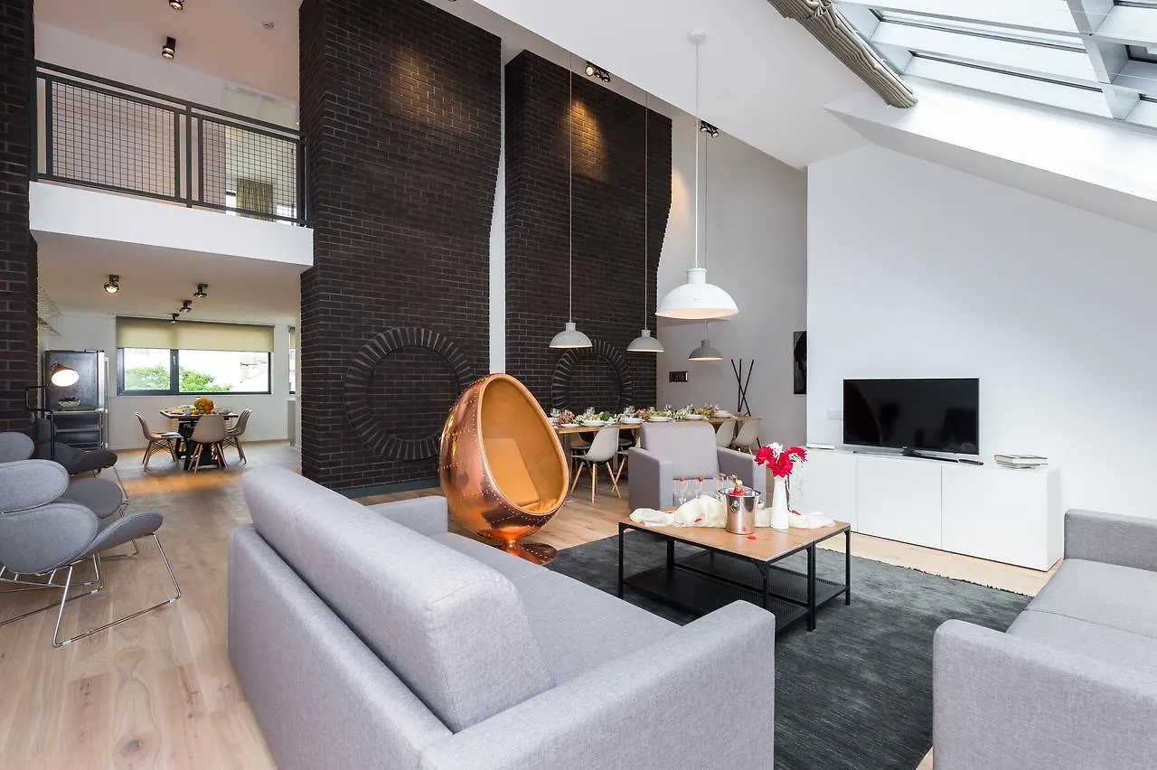 Empirent Beautiful Duplex Apartments Прага Чехия