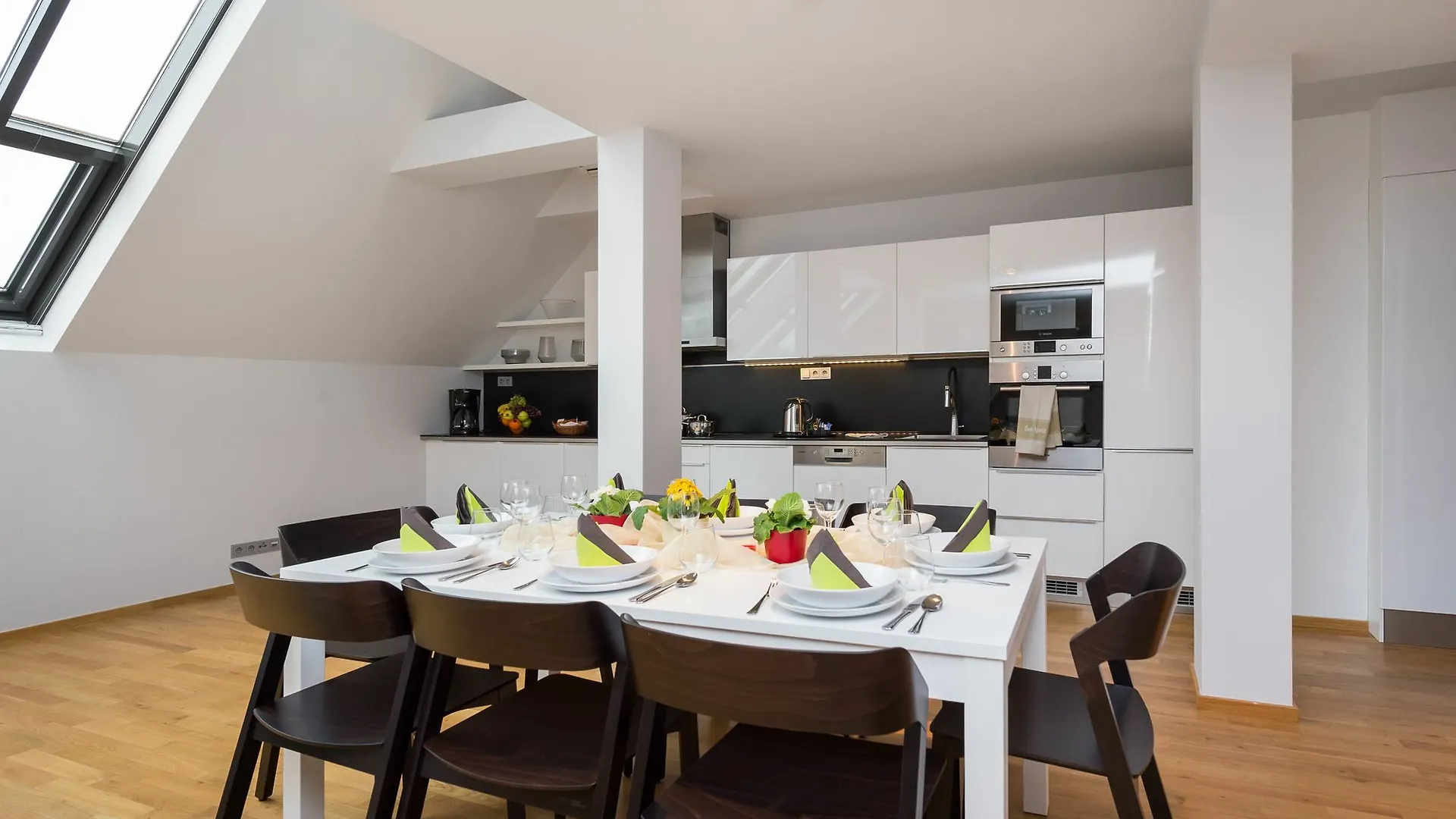 Empirent Beautiful Duplex Apartments Прага
