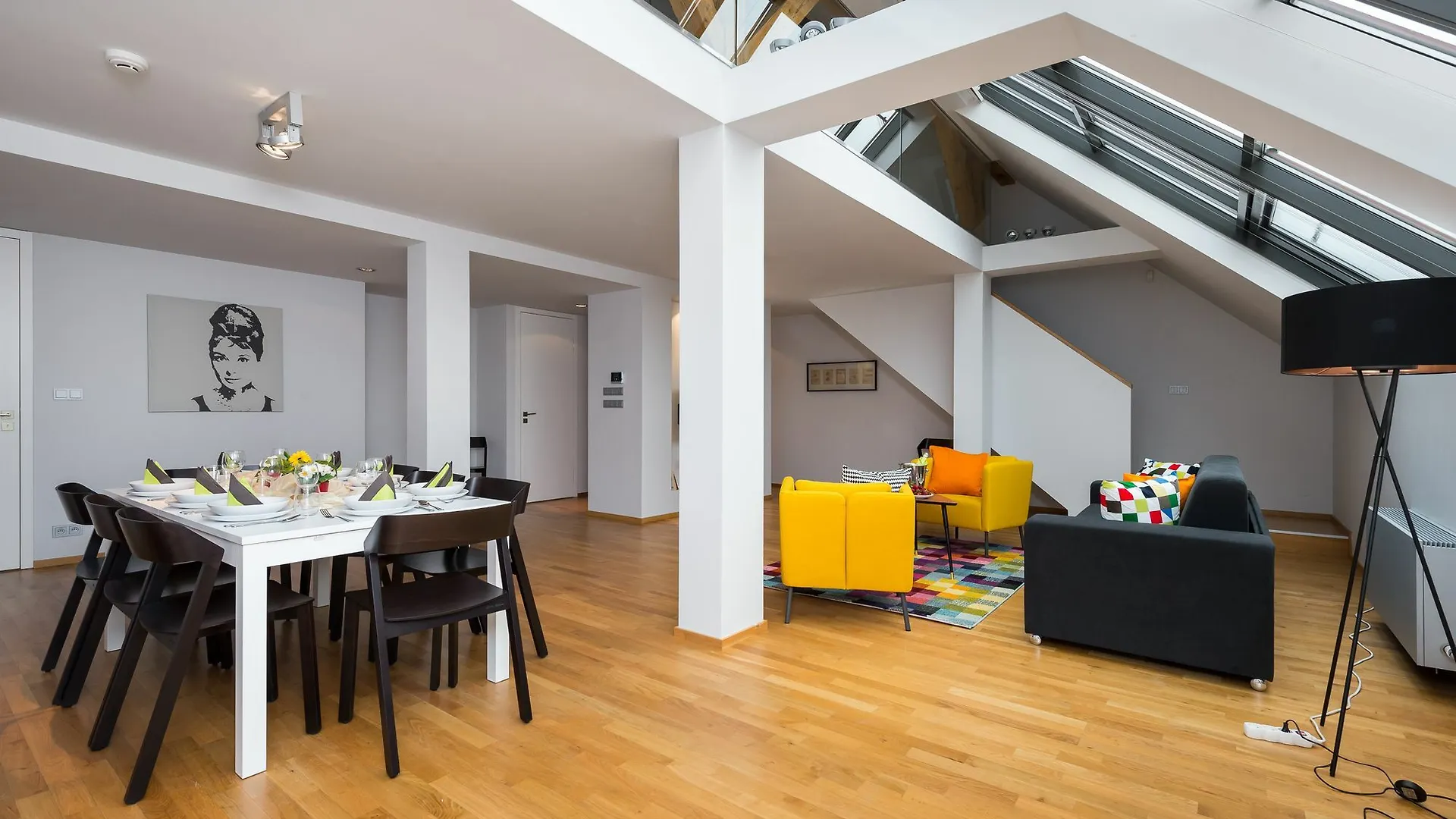 Empirent Beautiful Duplex Apartments Прага