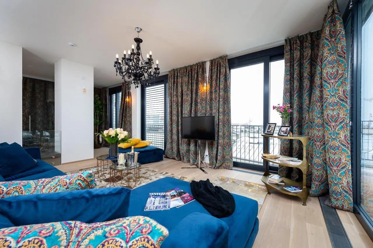 Empirent Beautiful Duplex Apartments Прага