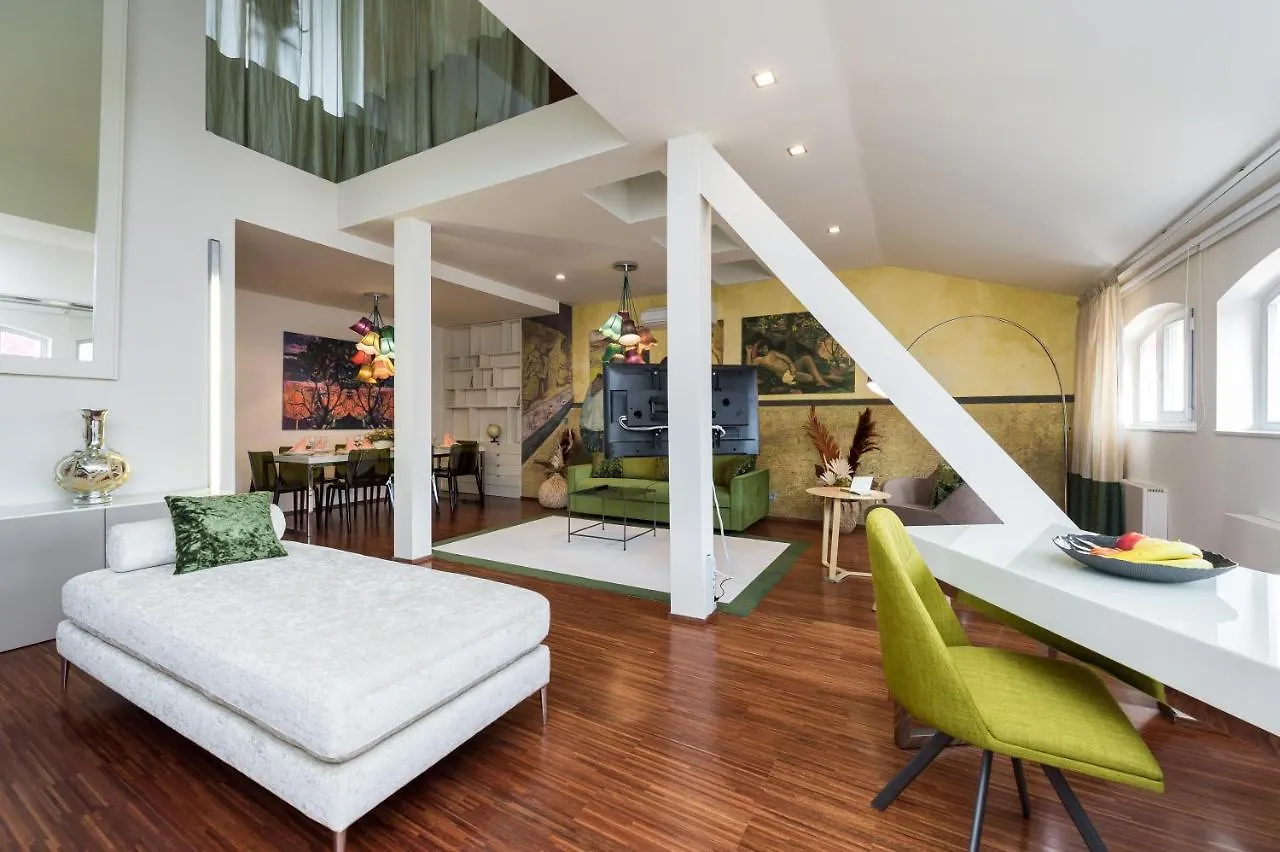 Empirent Beautiful Duplex Apartments Прага 0*,
